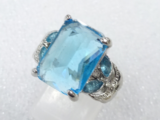 COLORED STONE RING (SIZE 15)